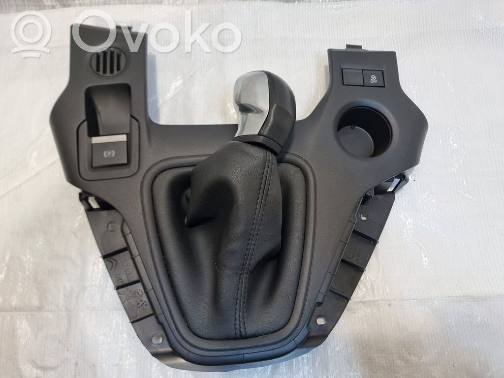 Gear selector   9816563777