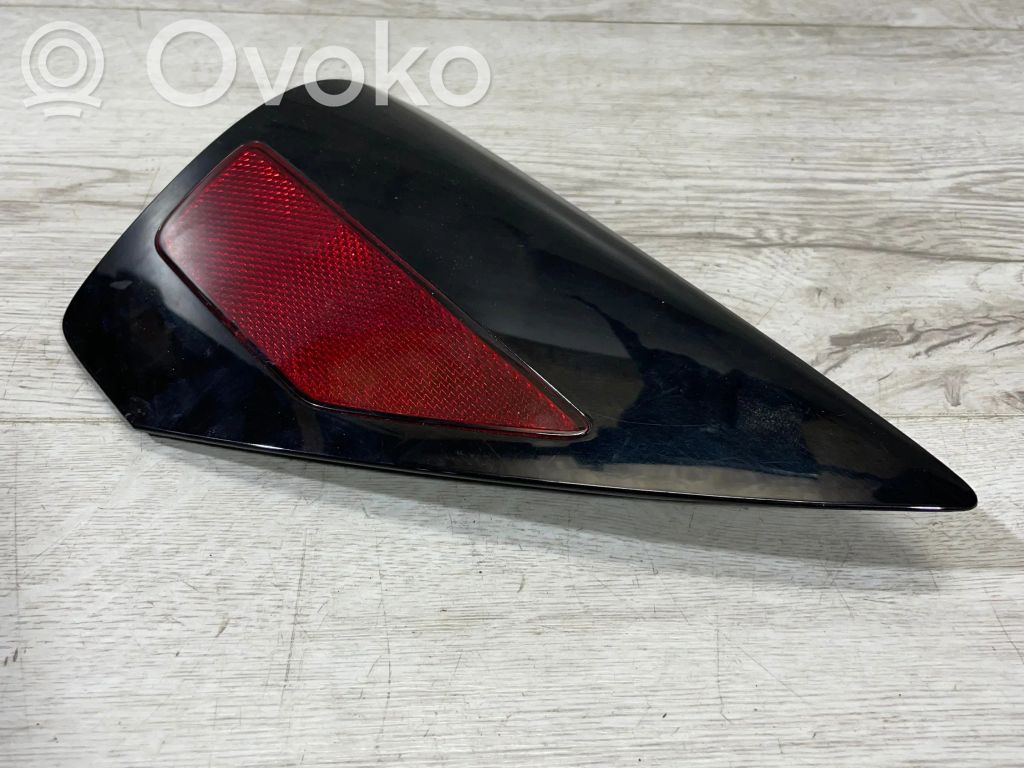 Tesla Model 3 Takavalon heijastin 
