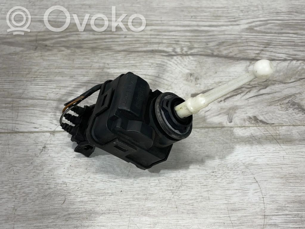 BMW 3 E36 Scheinwerferstellmotor 