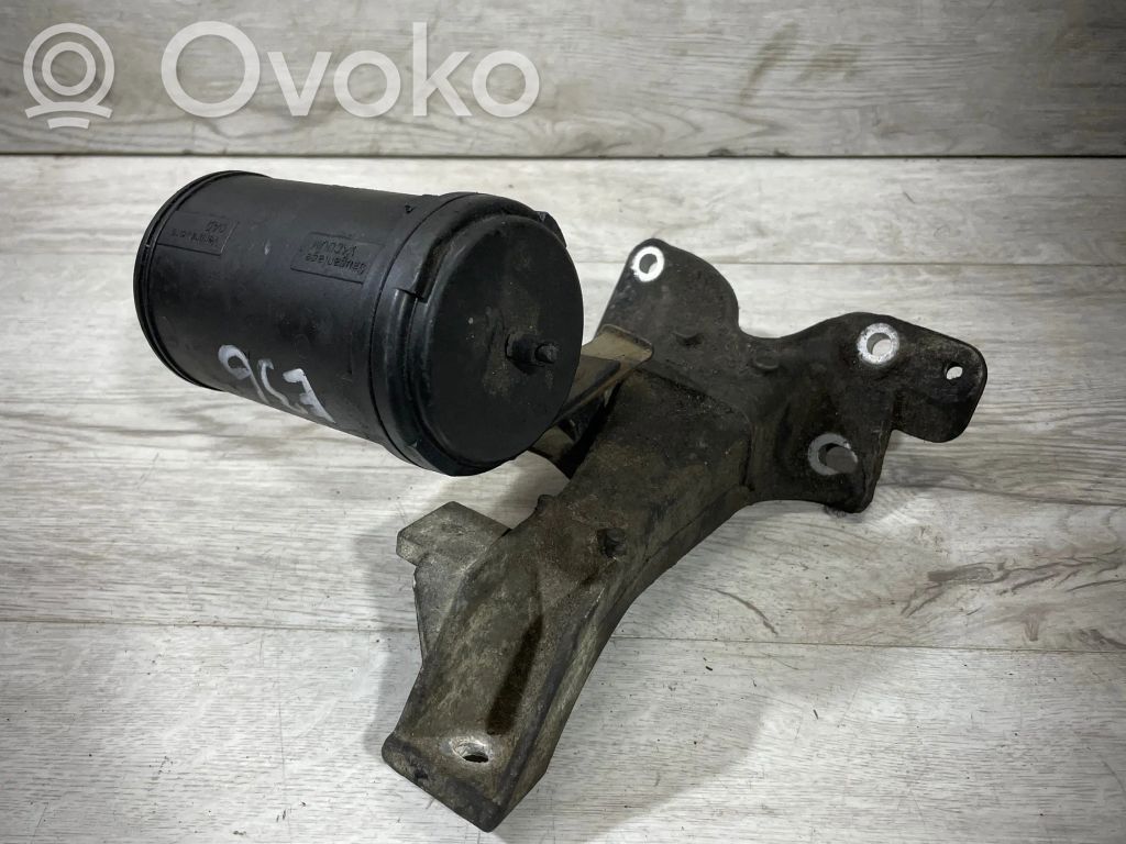 Engine mounting bracket   1141137,1740297,98F11F113