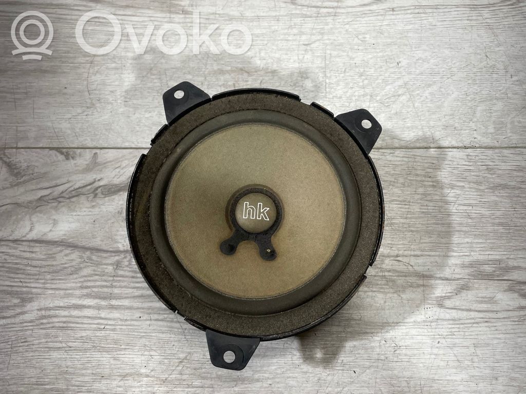 BMW 3 E46 Front door speaker 