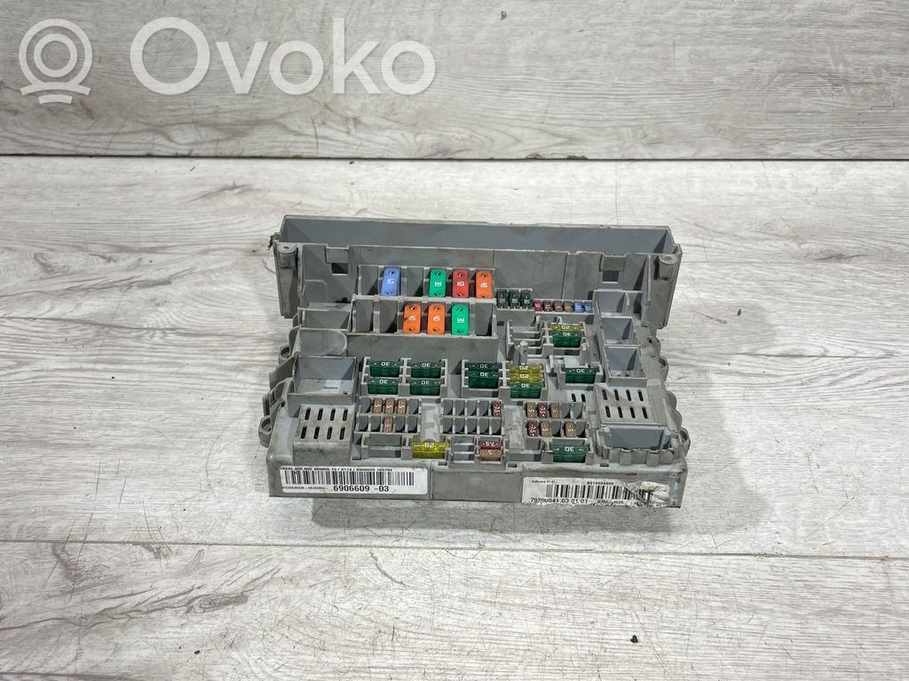 BMW 3 E90 E91 Fuse box set 