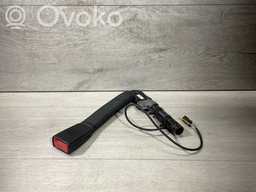 BMW 7 E65 E66 Etuistuimen turvavyön solki 