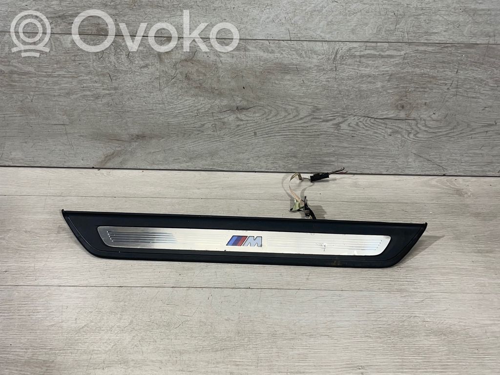 BMW 5 G30 G31 G38 Etuoven kynnyksen suojalista 