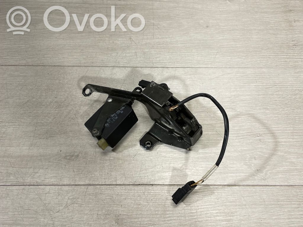 Tailgate/trunk/boot lock/catch/latch   8368196