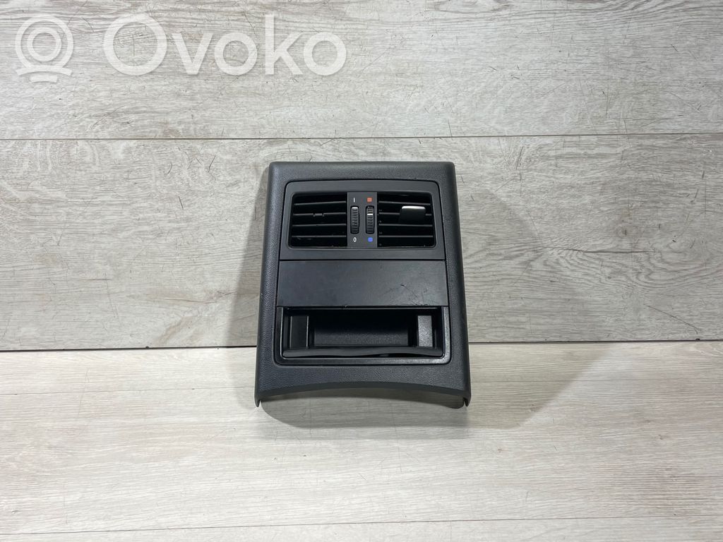 BMW 3 E90 E91 Oro grotelės gale 