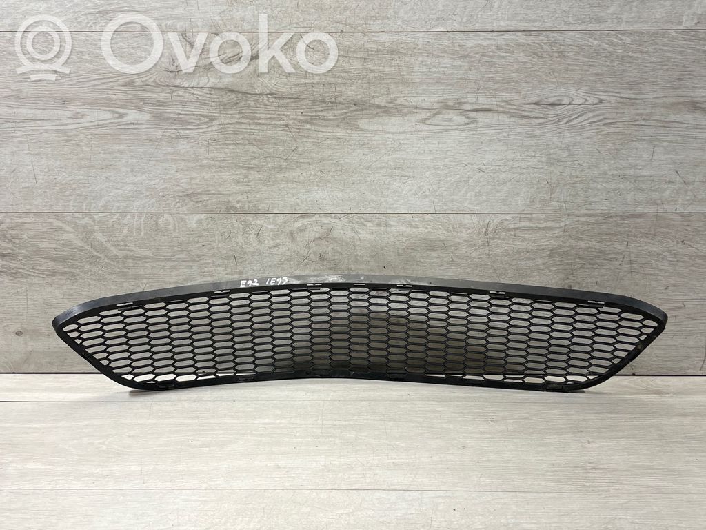 BMW 3 E92 E93 Front bumper lower grill 