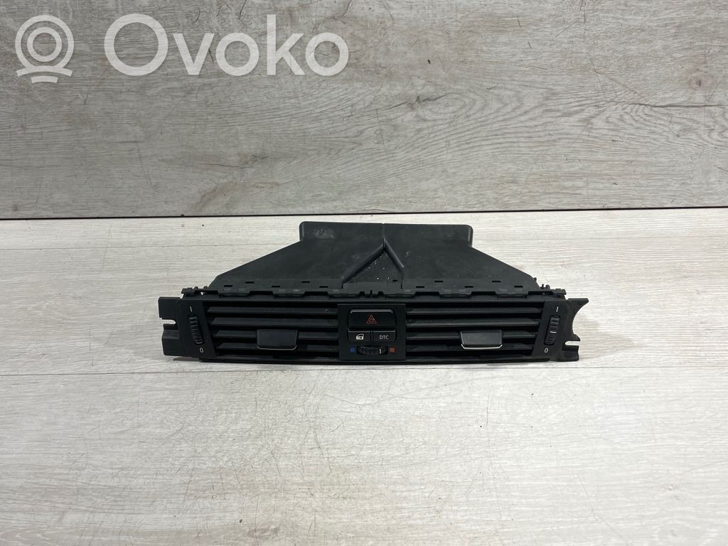 BMW 3 E92 E93 Centrinės oro grotelės 