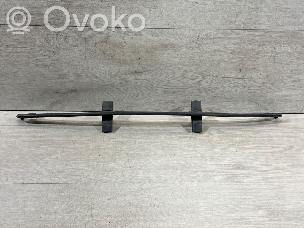 BMW 7 E65 E66 Front bumper lower grill 