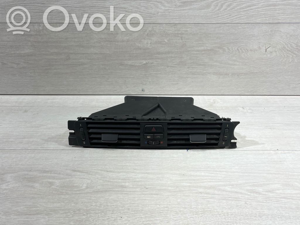 BMW 3 E90 E91 Centrinės oro grotelės 
