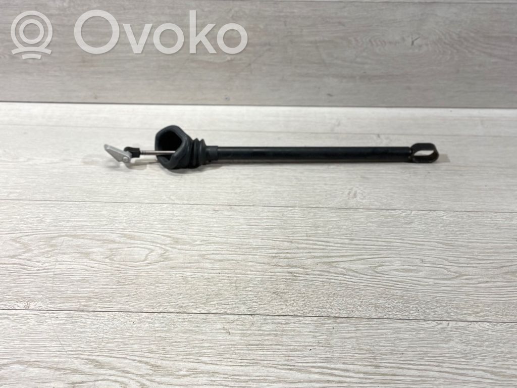 BMW 7 E65 E66 Lastausoven pidätin 