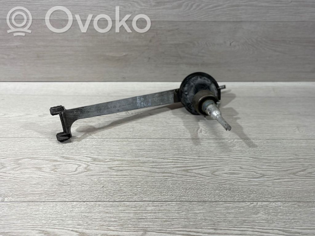 BMW 5 E60 E61 Gear shifter/selector 