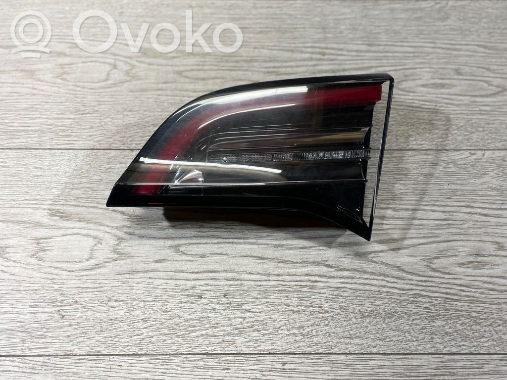 Tesla Model 3 Tailgate rear/tail lights 
