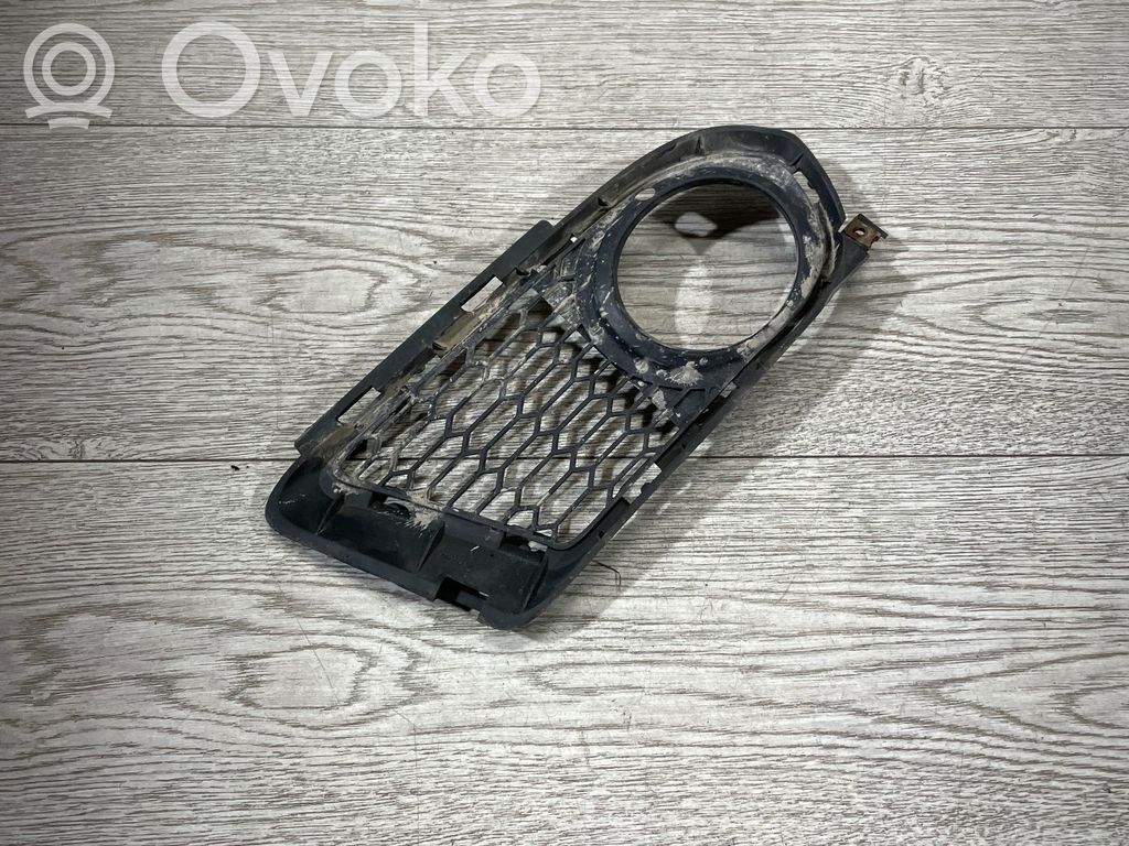 Etusumuvalon ritilä   8041182,15857711