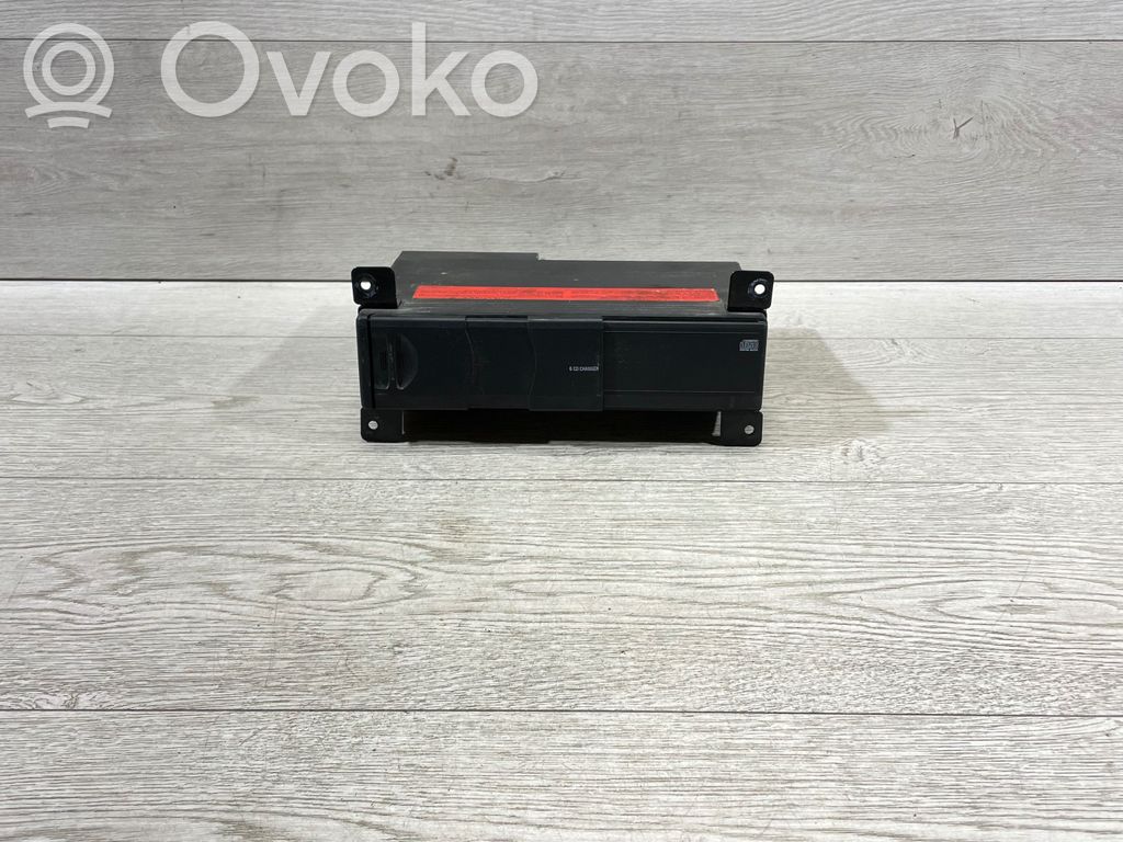 CD/DVD changer   9131853,021031