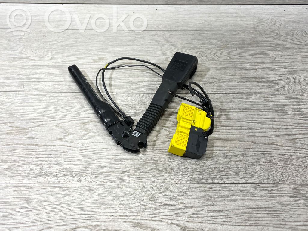 BMW 3 F30 F35 F31 Klamra przedniego pasa bezpieczeństwa 