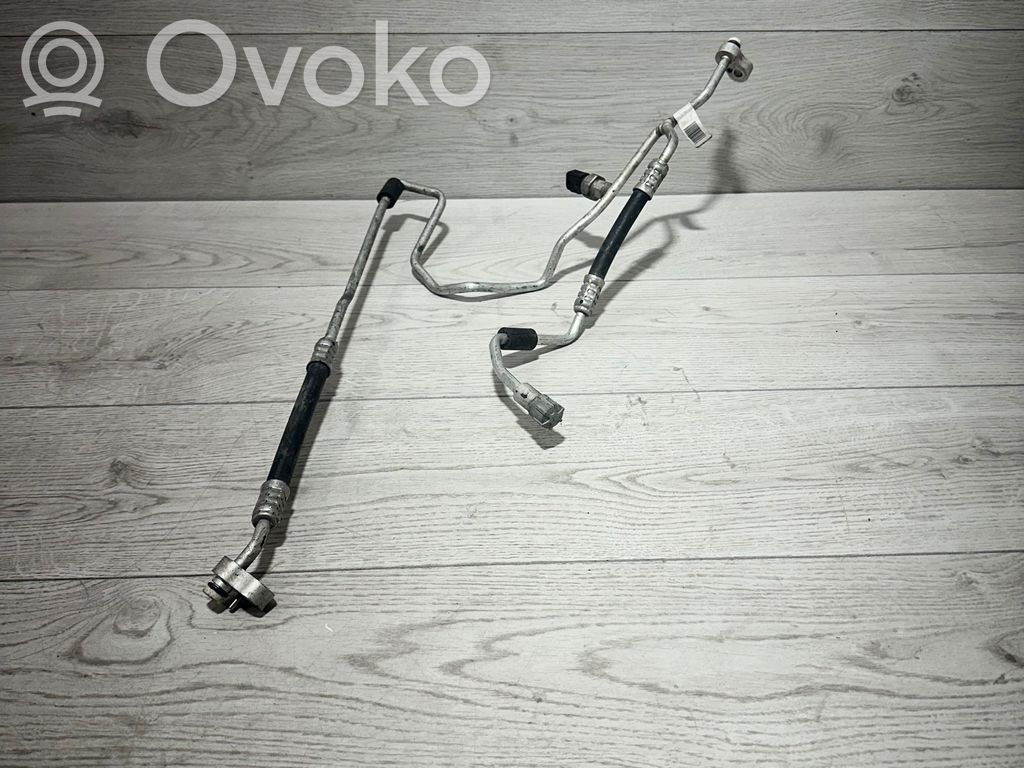 BMW X3 F25 Gaisa kondicioniera caurulīte (-es) / šļūtene (-es) 