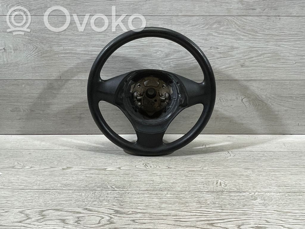 Volant   6763076