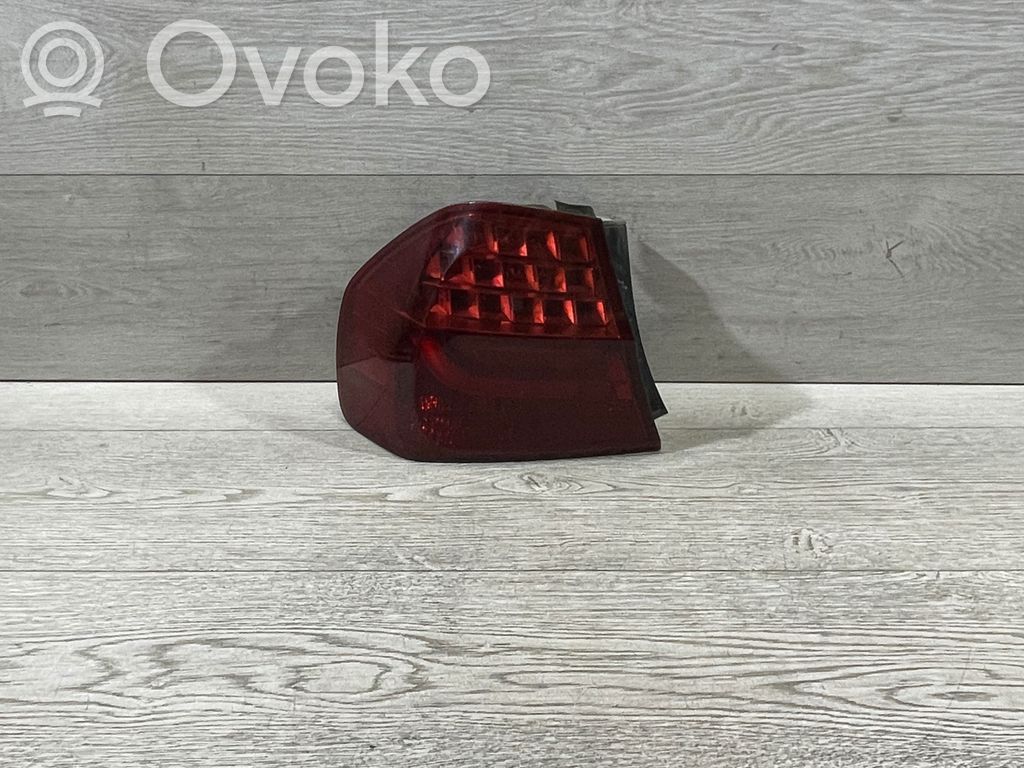 Rear/tail lights   7154153,21830101