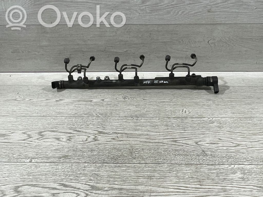 BMW 5 E60 E61 Rampă alimentare injectoare 