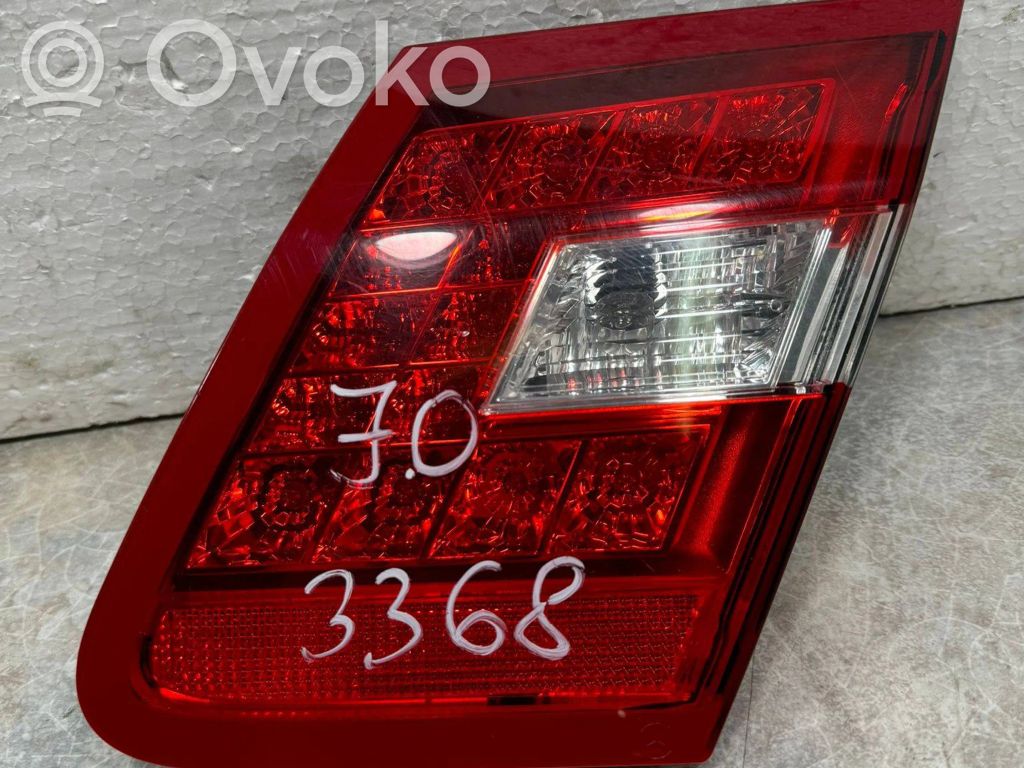 Mercedes-Benz E W212 Lampy tylnej klapy bagażnika 