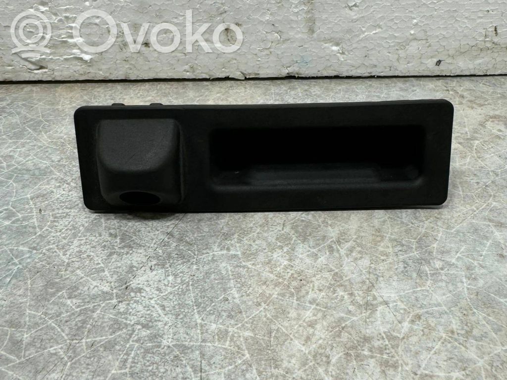 BMW 4 F32 F33 Uchwyt / Rączka zewnętrzna otwierania klapy tylnej / bagażnika 