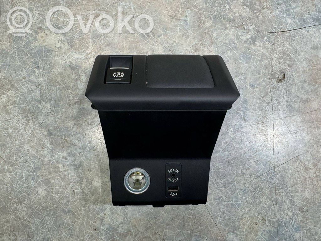BMW i3 Other center console (tunnel) element 