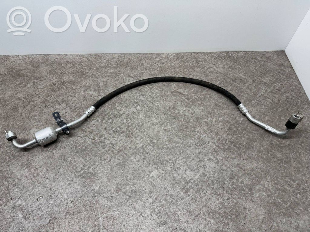 Ilmastointilaitteen putki (A/C)   9291273