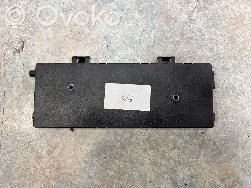BMW X3 F25 Aerial antenna amplifier 