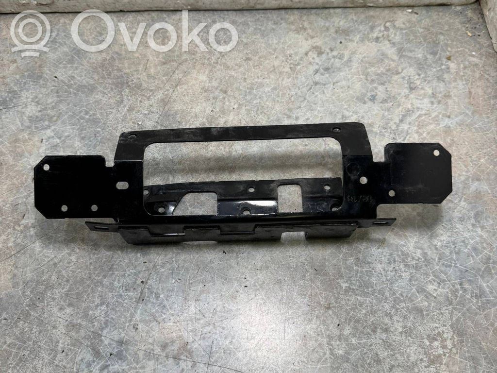 BMW i3 Viršutinė dalis radiatorių panelės (televizoriaus) 