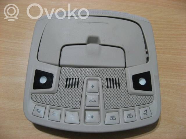 Lincoln Navigator Front seat light 