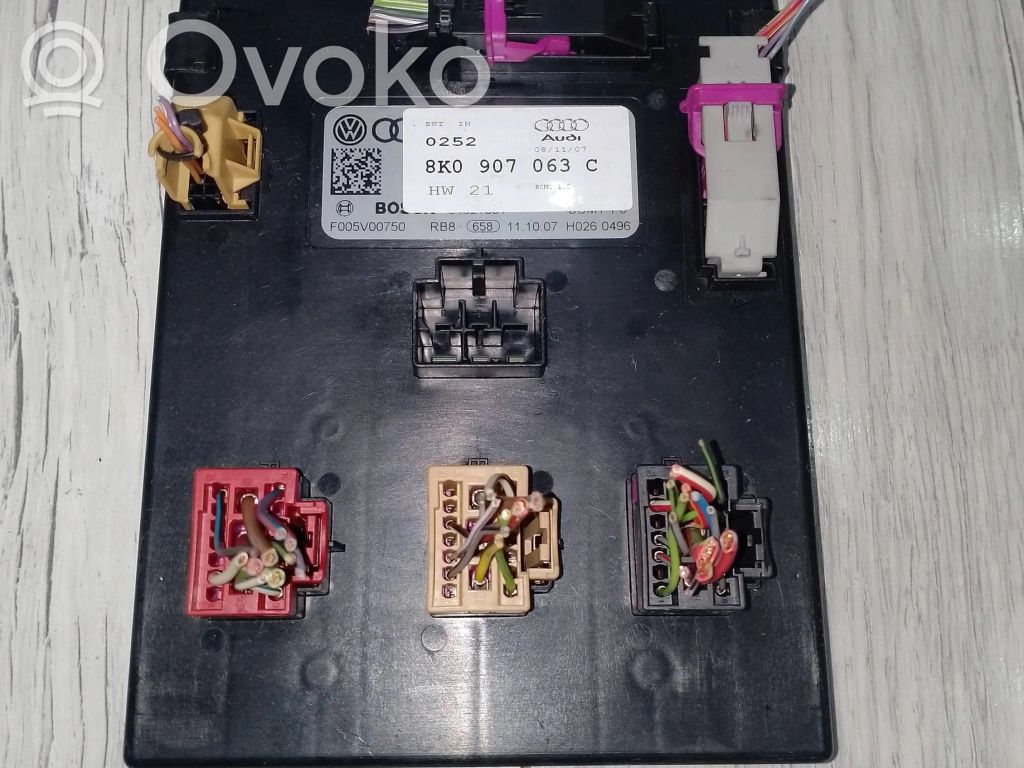 Audi A5 8T 8F Comfort/convenience module 