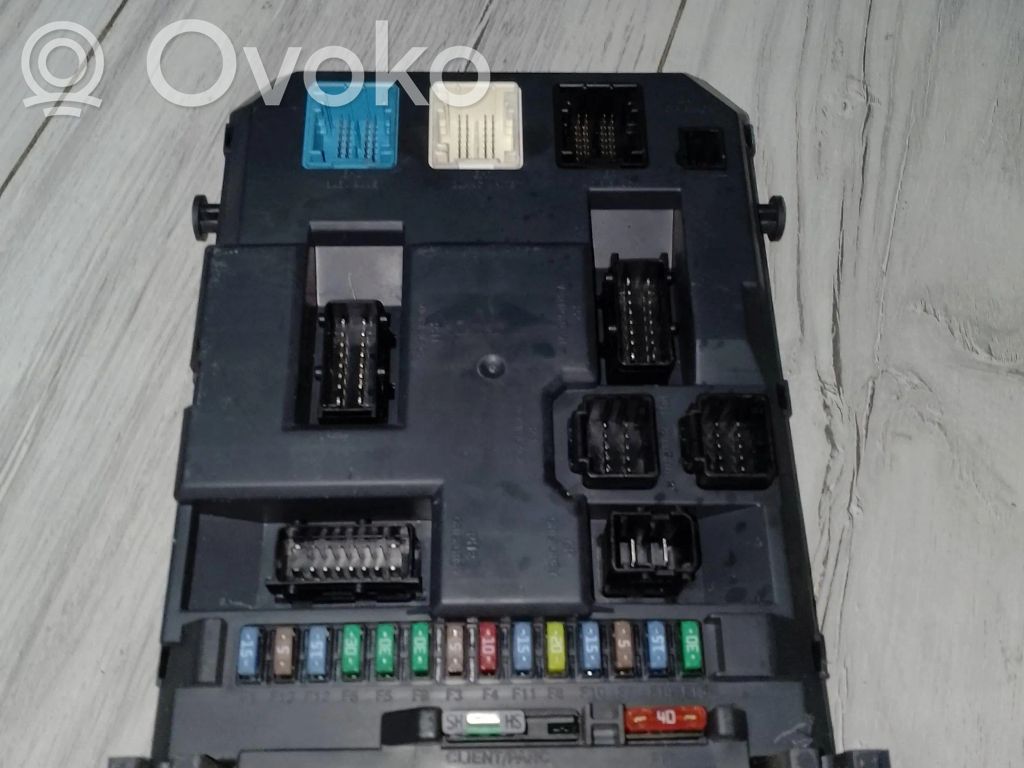 Citroen C3 Picasso Comfort/convenience module 