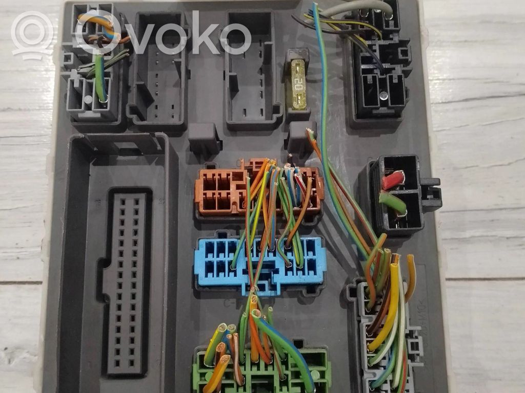 Ford Focus Comfort/convenience module 