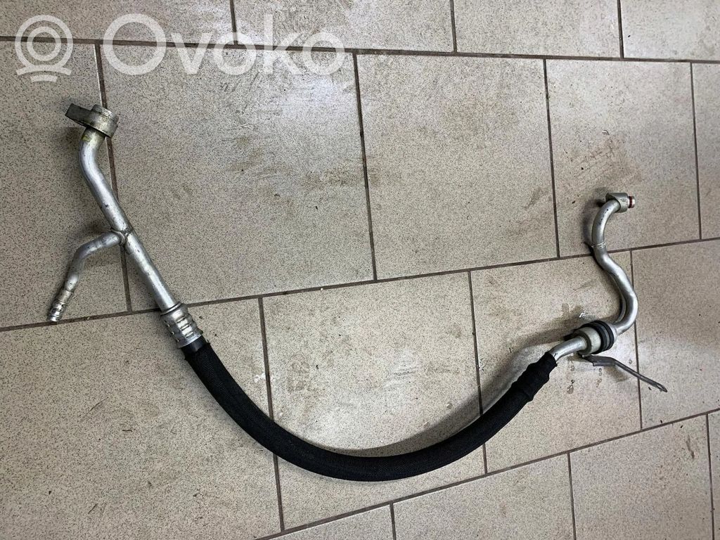 Ford Edge II Ilmastointilaitteen putki (A/C) 