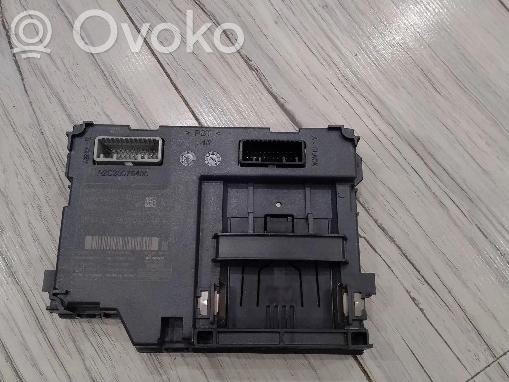 Renault Megane IV Ignition key card reader 