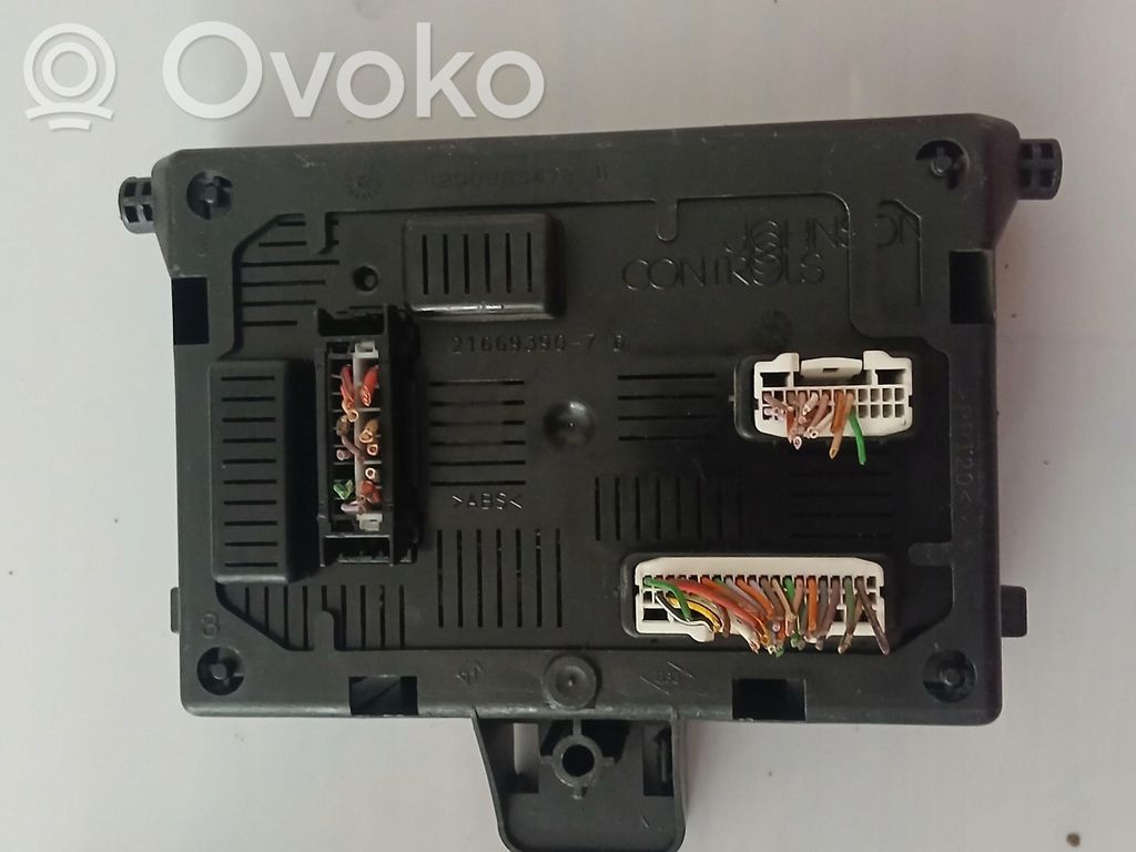 Renault Clio III Comfort/convenience module 
