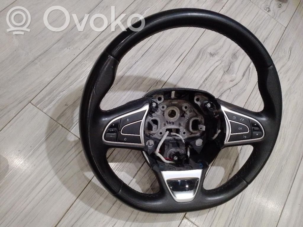 Renault Megane IV Ohjauspyörä 
