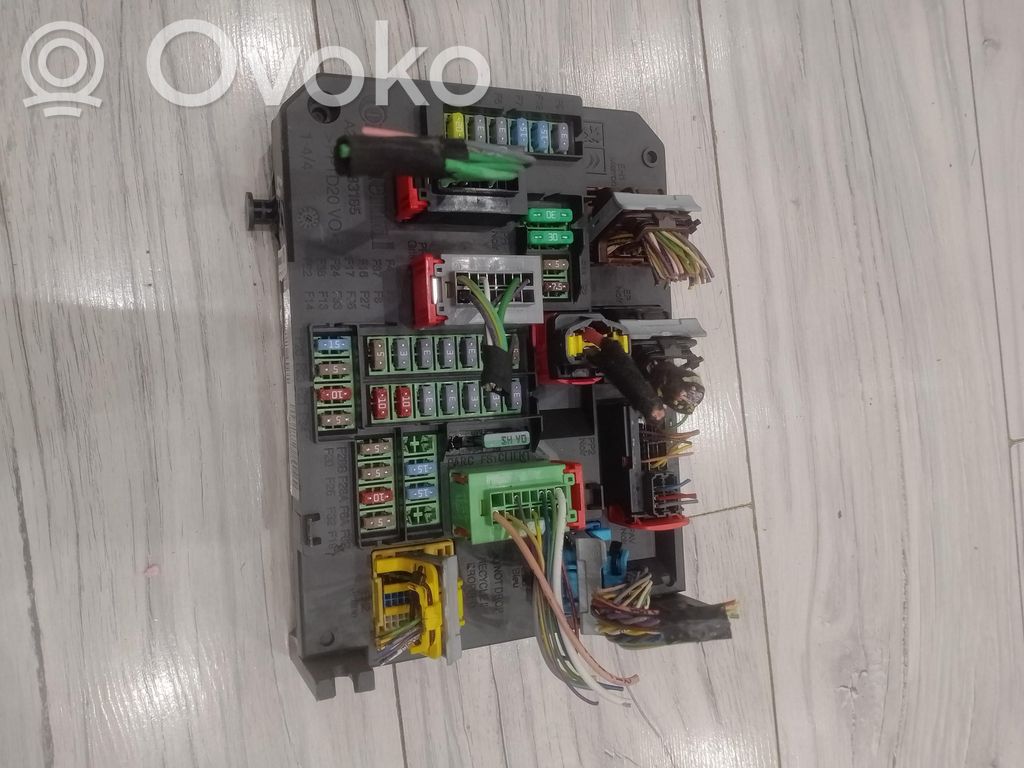 Peugeot 308 Comfort/convenience module 