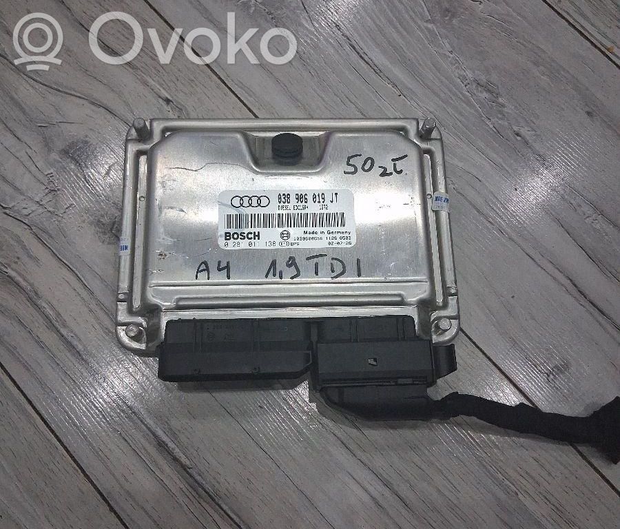 Audi A4 S4 B5 8D Unitate control motor/modul ECU 