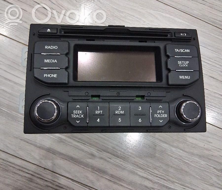 KIA Rio Panel / Radioodtwarzacz CD/DVD/GPS 