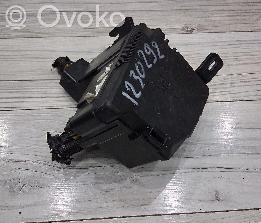 Ford Fiesta Juego de caja de fusibles 
