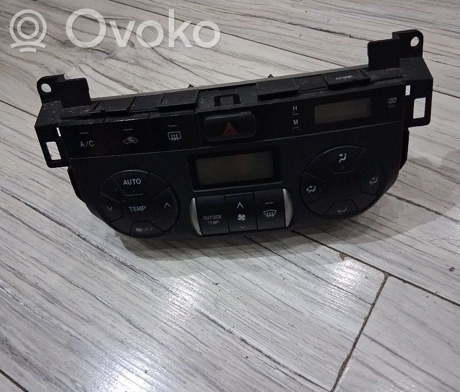 Toyota RAV 4 (XA20) Panel klimatyzacji 