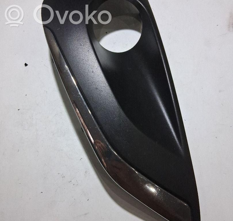 Peugeot 208 I Etusumuvalon ritilä 