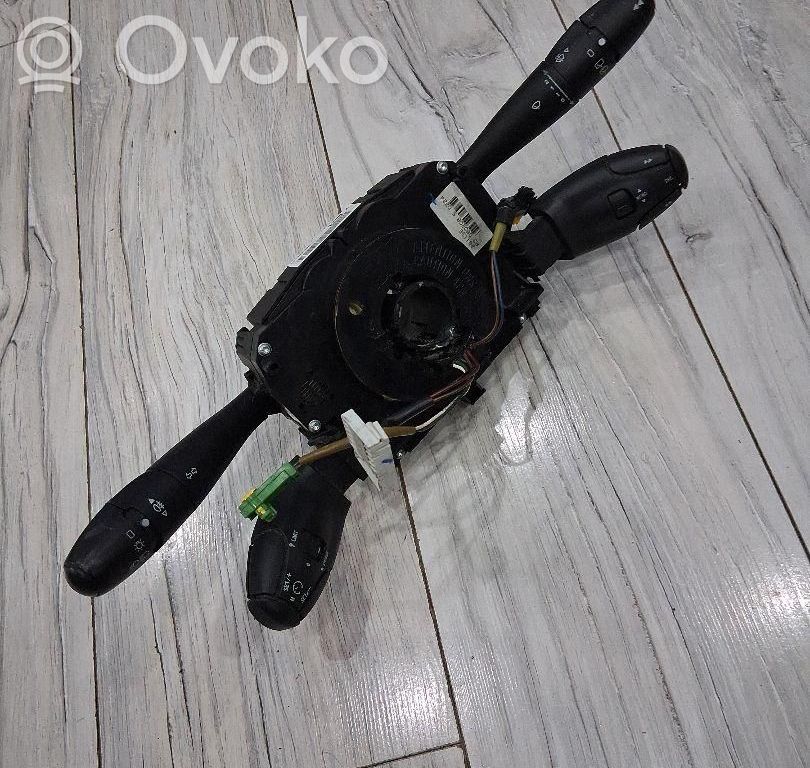 Peugeot 207 Headlight wiper switch 