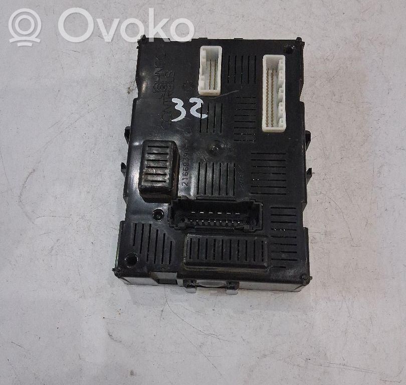Renault Clio III Komforto modulis 