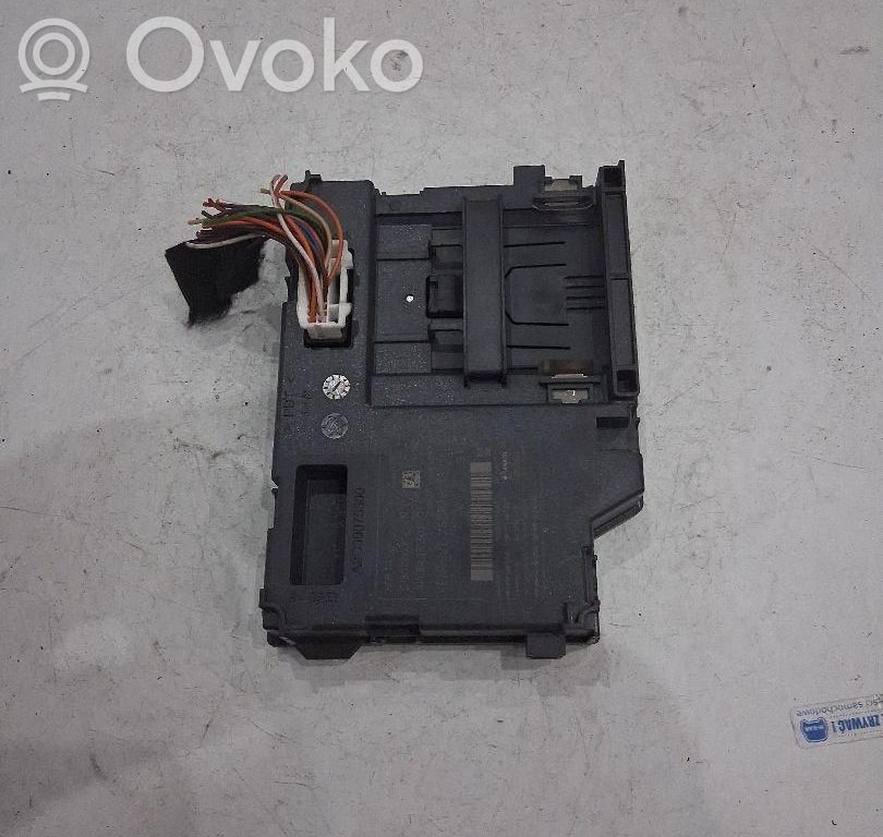 Renault Clio IV Lector de tarjeta/llave de arranque 