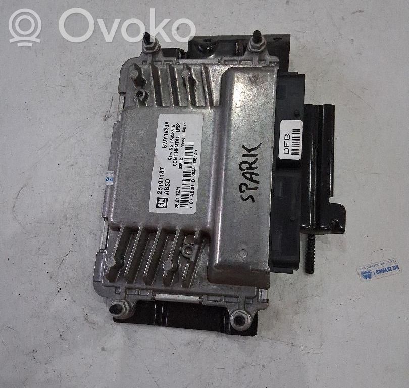 Chevrolet Spark M100, M150 Unité de commande, module ECU de moteur 