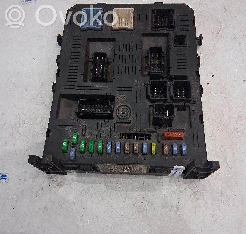 Citroen C4 I Module confort 
