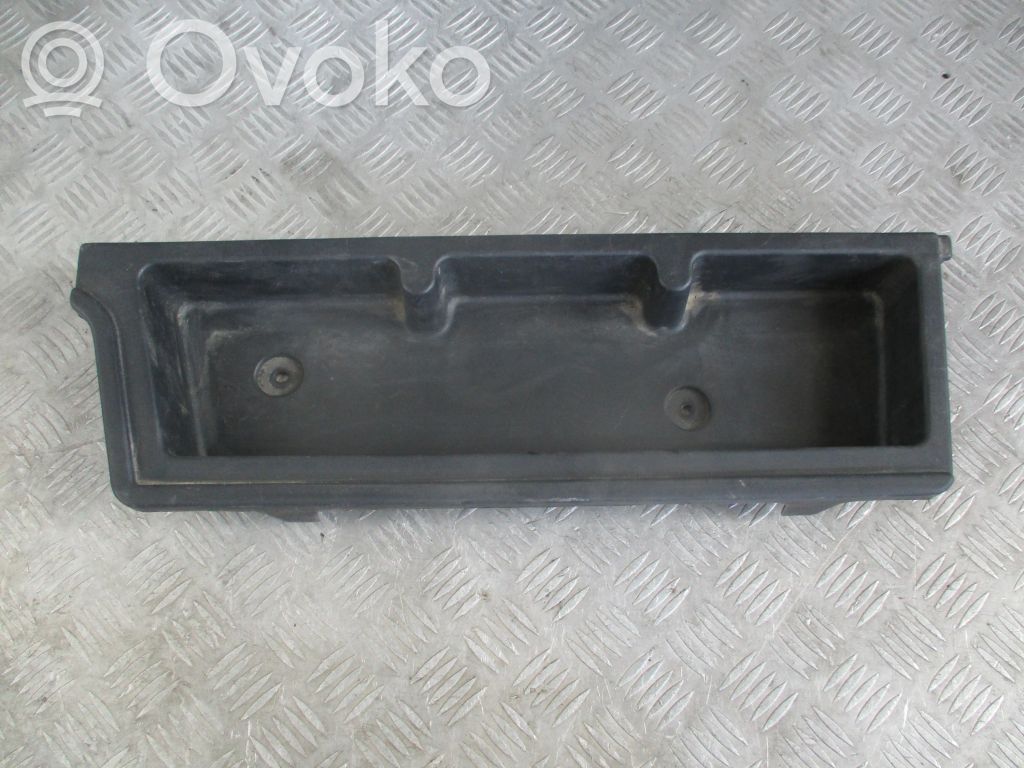 Toyota Corolla E120 E130 Guantera 